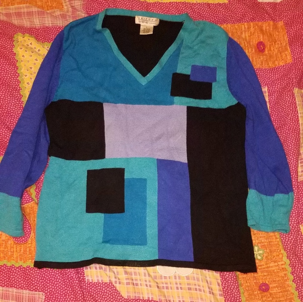 Gorgeous JohnPaulRichard Vneck Large Sweater
